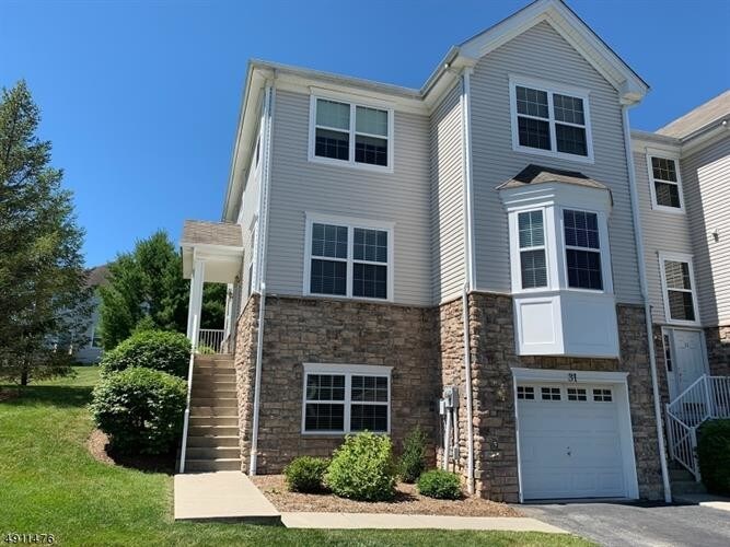 Foto principal - 31 Indian Field Dr