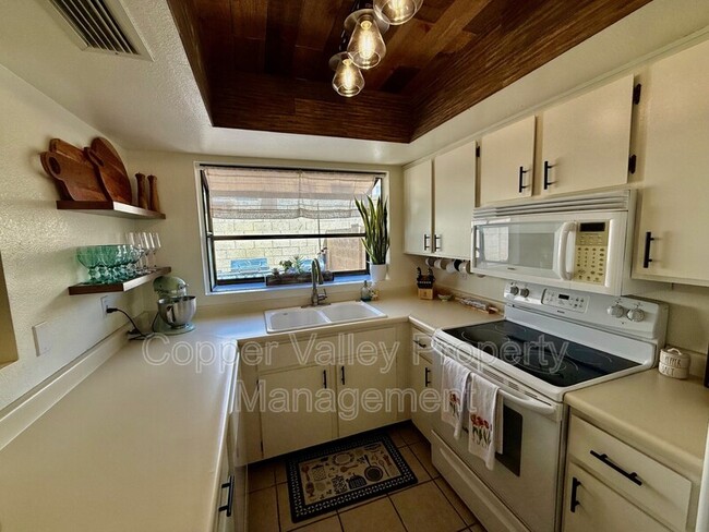Foto del edificio - 7006 E Jensen St