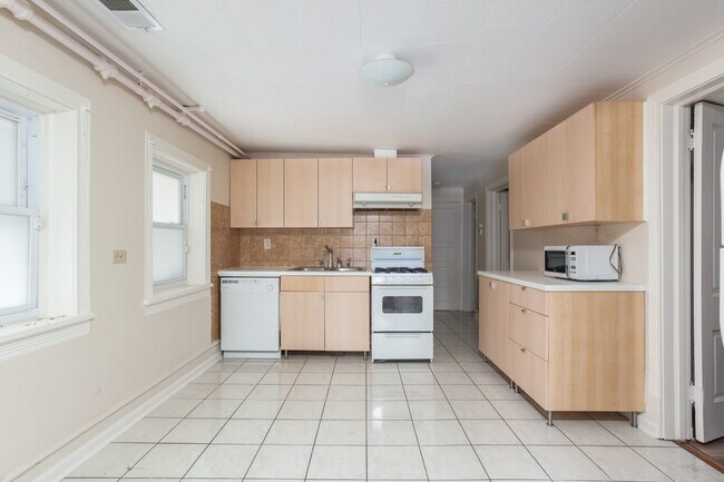 Foto del edificio - 3228 N Lawndale Ave