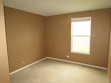Building Photo - 548 Conservatory Ln