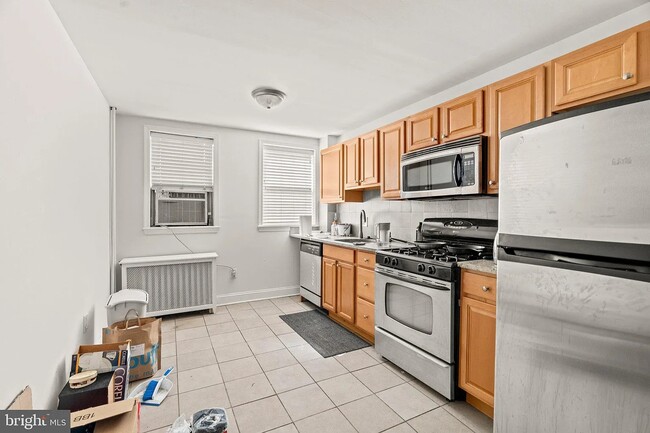 Building Photo - 822 Fitzwater St