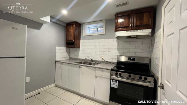 Building Photo - 63 Martindale Cres