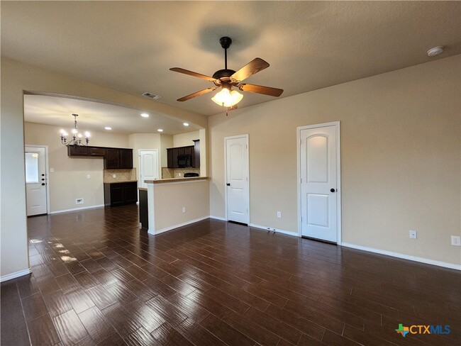 Foto del edificio - 1032 Brown Rock Dr