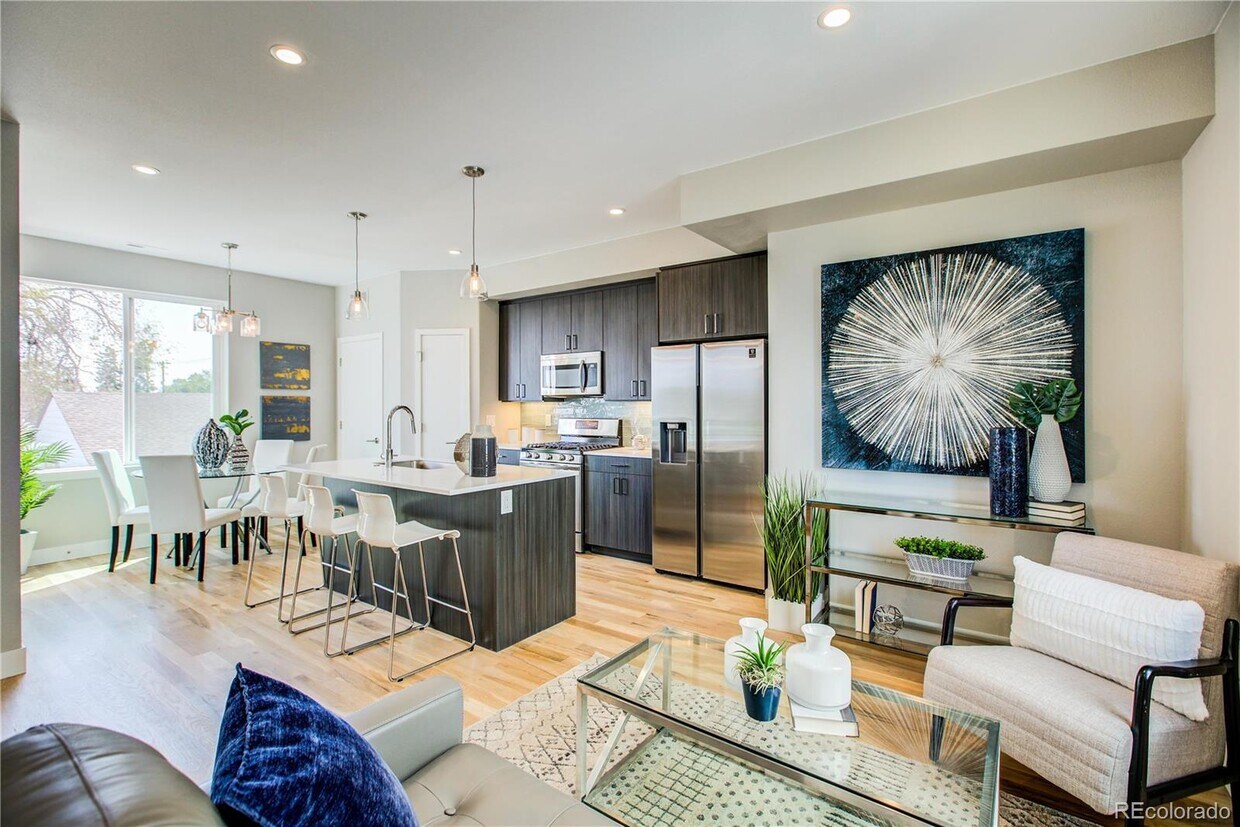 Foto principal - 5163 W 10th Ave