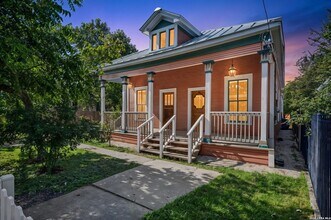 Building Photo - 312 Leigh St