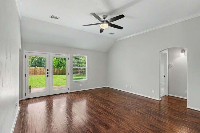 Foto del edificio - 10718 Fairview Dr