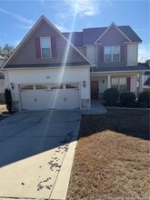 Building Photo - 22 Raintree Ln