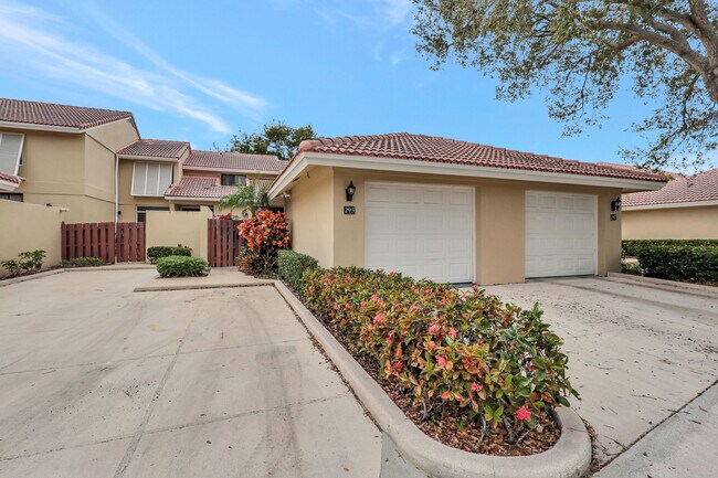 Foto del edificio - 295 Old Meadow Way