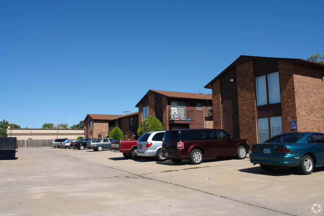 2510 E Pawnee St, Wichita, KS 67211 Apartments Wichita, KS