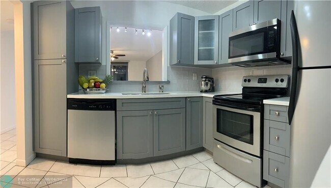 Foto del edificio - 404 NW 68th Ave