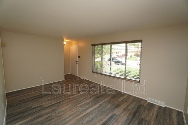 Foto del edificio - 6759 W Portland Ave