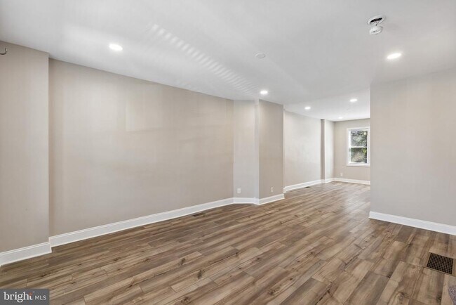 Foto del edificio - 5536 Pine St