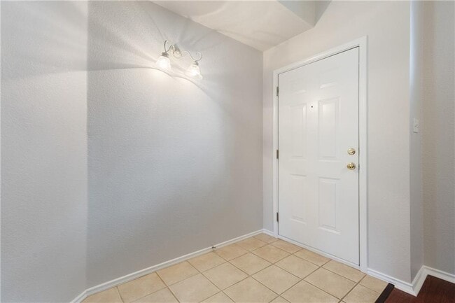 Building Photo - 1626 W Pflugerville Pkwy