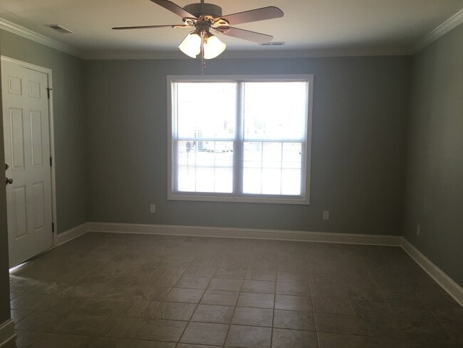 Photo - MOVE-IN READY! Townhome