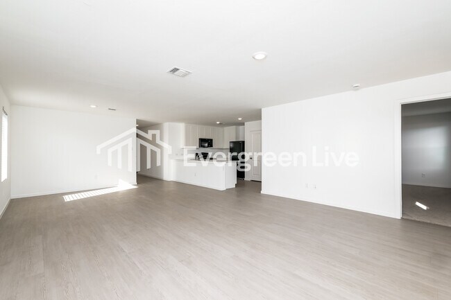 Foto del edificio - 12516 Huntington Rdg Wy