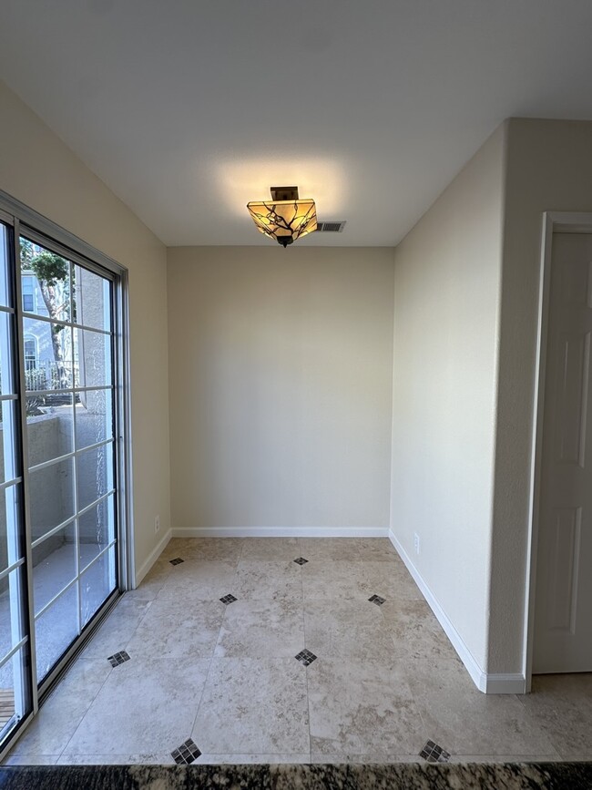 Building Photo - 12529 El Camino Real
