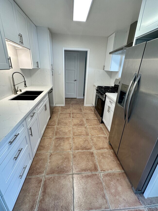 Cocina - 1033 Pearl St