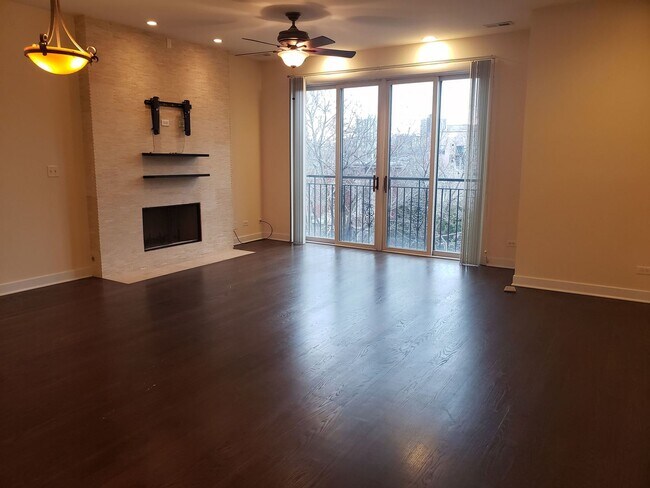 Foto del edificio - 512 S Claremont Ave