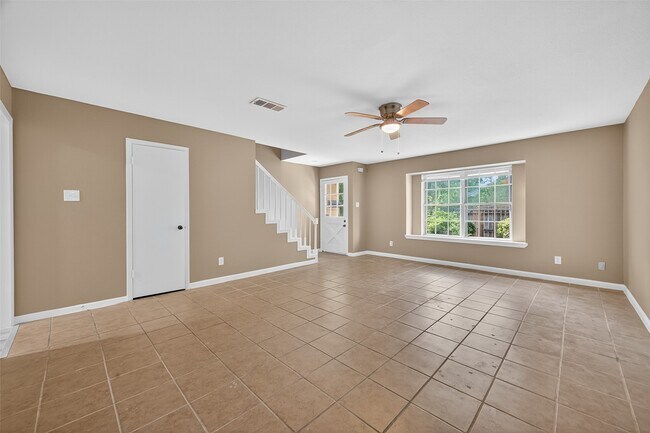 Foto del edificio - 6710 Biggs Ct