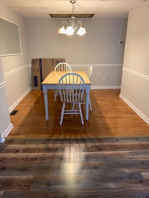 Comedor - 3219 Regents Park Ln