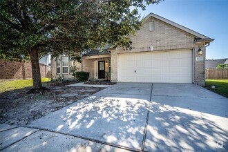 Building Photo - 21423 Flower Valley Cir