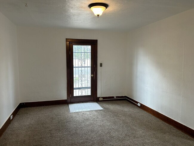 Foto del edificio - Charming Home with Yard Near Old Town Fort Collins