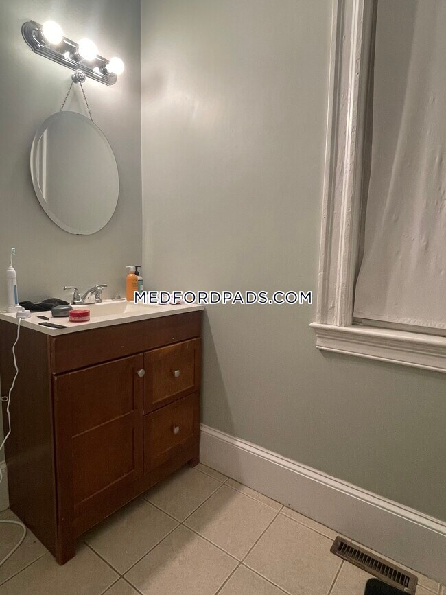 Foto del edificio - 89 Winthrop St