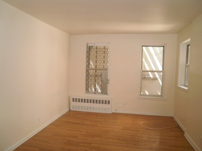 Building Photo - 1409 York Avenue
