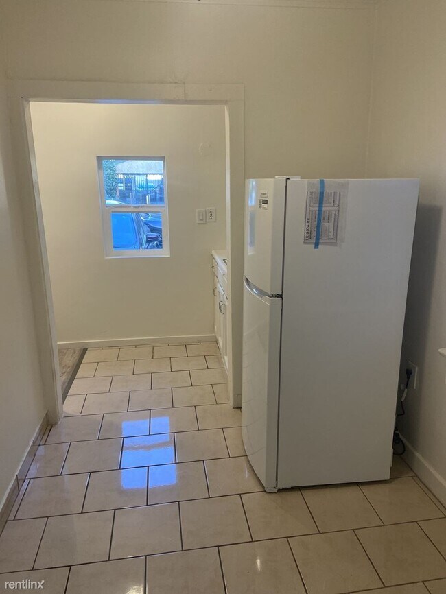 Building Photo - Studio, 1 bath House - 5603 La Mirada Ave ...