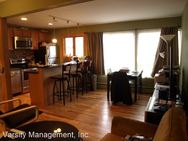 Building Photo - 2 br, 1 bath Apartment - 1015 Vaughn 1015 ...