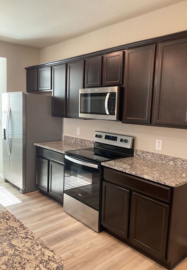 Foto del edificio - COMING SOON!