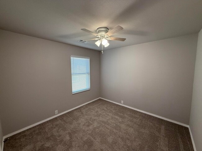 Foto del edificio - 5518 Timber Haven