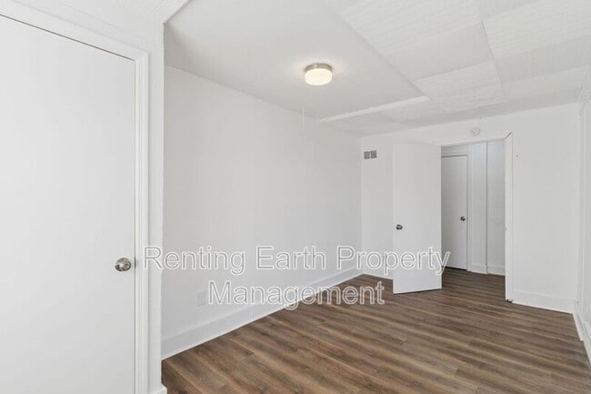 Building Photo - 5515 Wilborn Dr