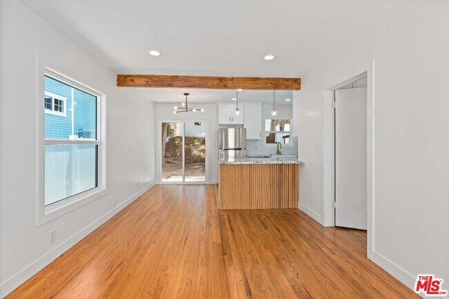 Foto del edificio - 1942 Chickasaw Ave