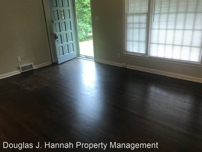 Building Photo - 3 br, 1 bath House - 8545 Wornall