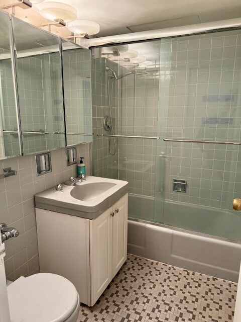 Foto del edificio - 253 E Delaware Pl