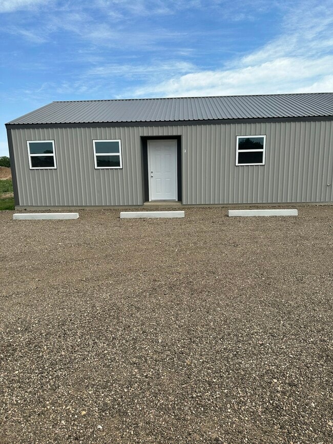 Building Photo - 10820 Chapman Dr