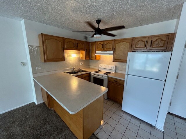 Building Photo - 9098 W Terrace Dr