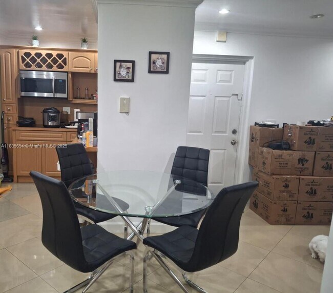 Foto del edificio - 17565 NW 67th Pl