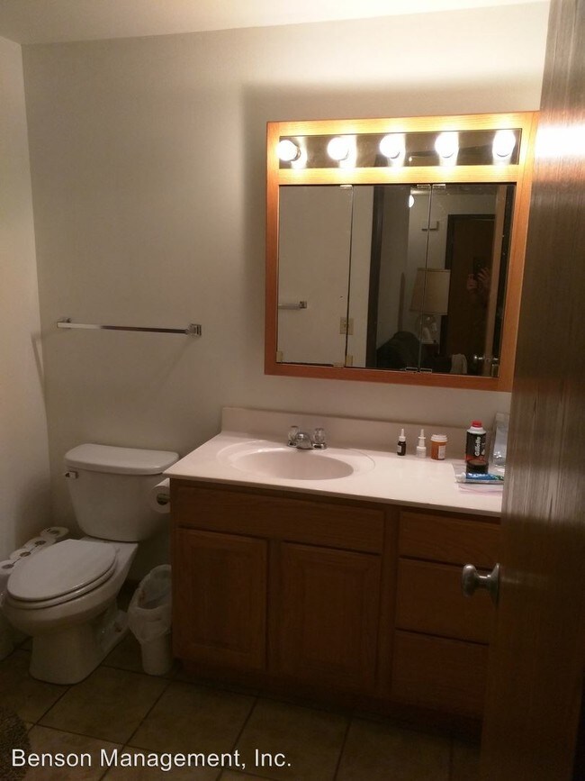 Building Photo - 224 14th St N