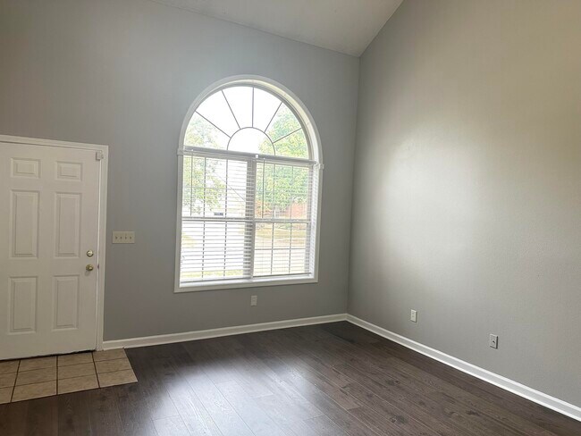 Foto del edificio - 212 White Oak Trace