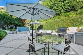 Building Photo - 1010 Emerald Bay