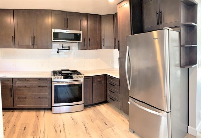 Foto del edificio - 1516 Oliver Ave