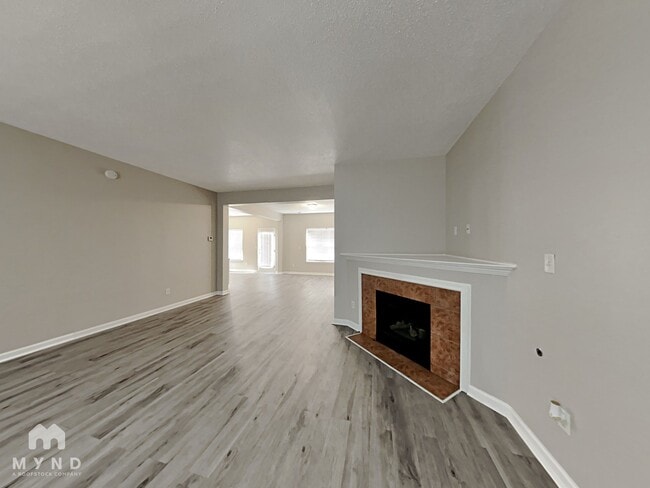 Building Photo - 4718 Northwood Hills Dr