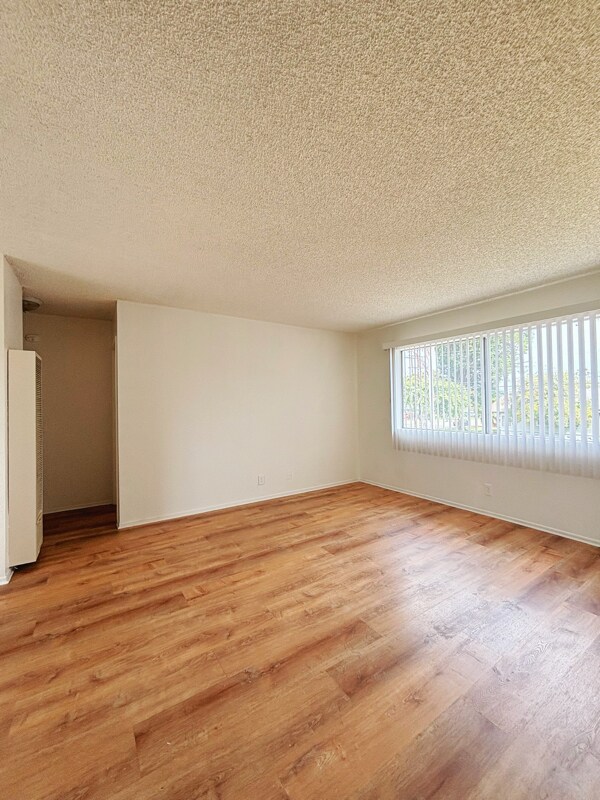Foto del edificio - 6132 Indiana Ave