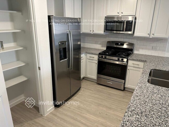 Foto del edificio - 4020 Pleasant Shade Pl
