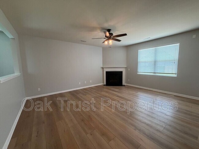 Building Photo - 701 Greymohr Ln