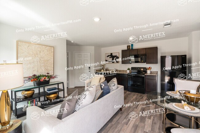 Foto del edificio - 1318 Oak St