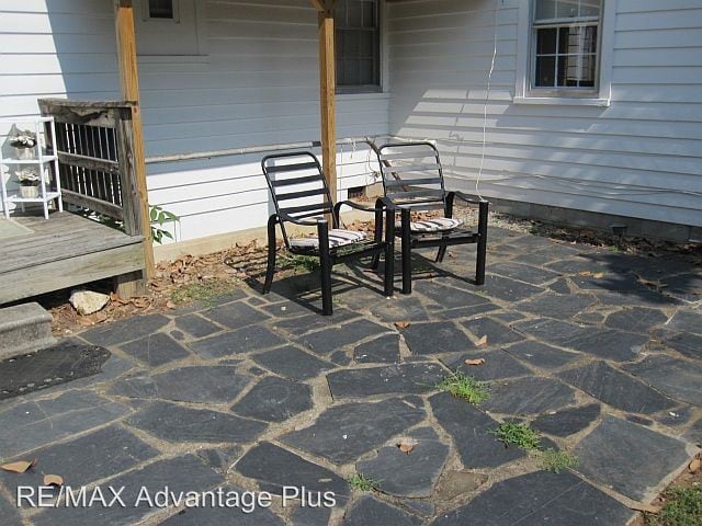 Building Photo - 2 br, 1 bath Apartment - 614 Second Avenue