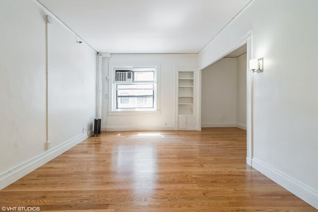 Building Photo - 43 Westland Ave
